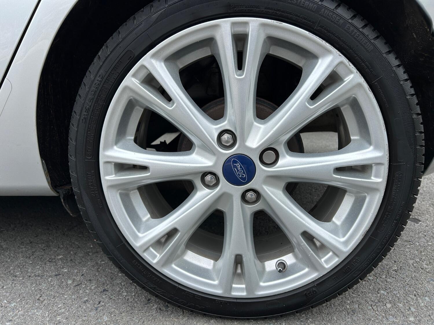 Used Ford Fiesta 2015 for sale - 76391929: Photo 23