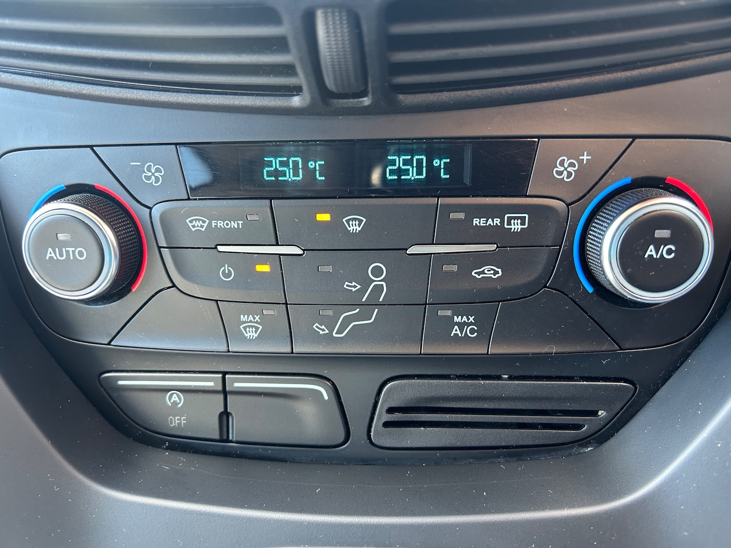 Used Ford Kuga 2017 for sale - 76386906: Photo 22