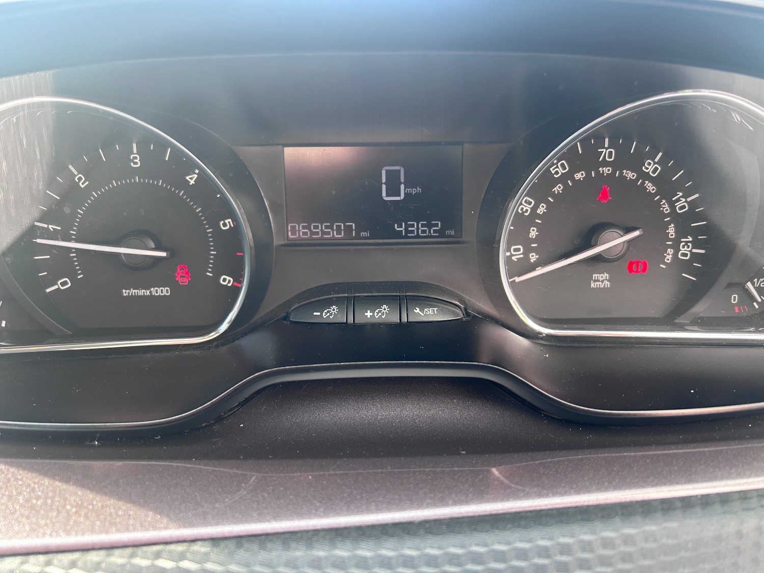 Used Peugeot 2008 2014 for sale - 77718986: Photo 14