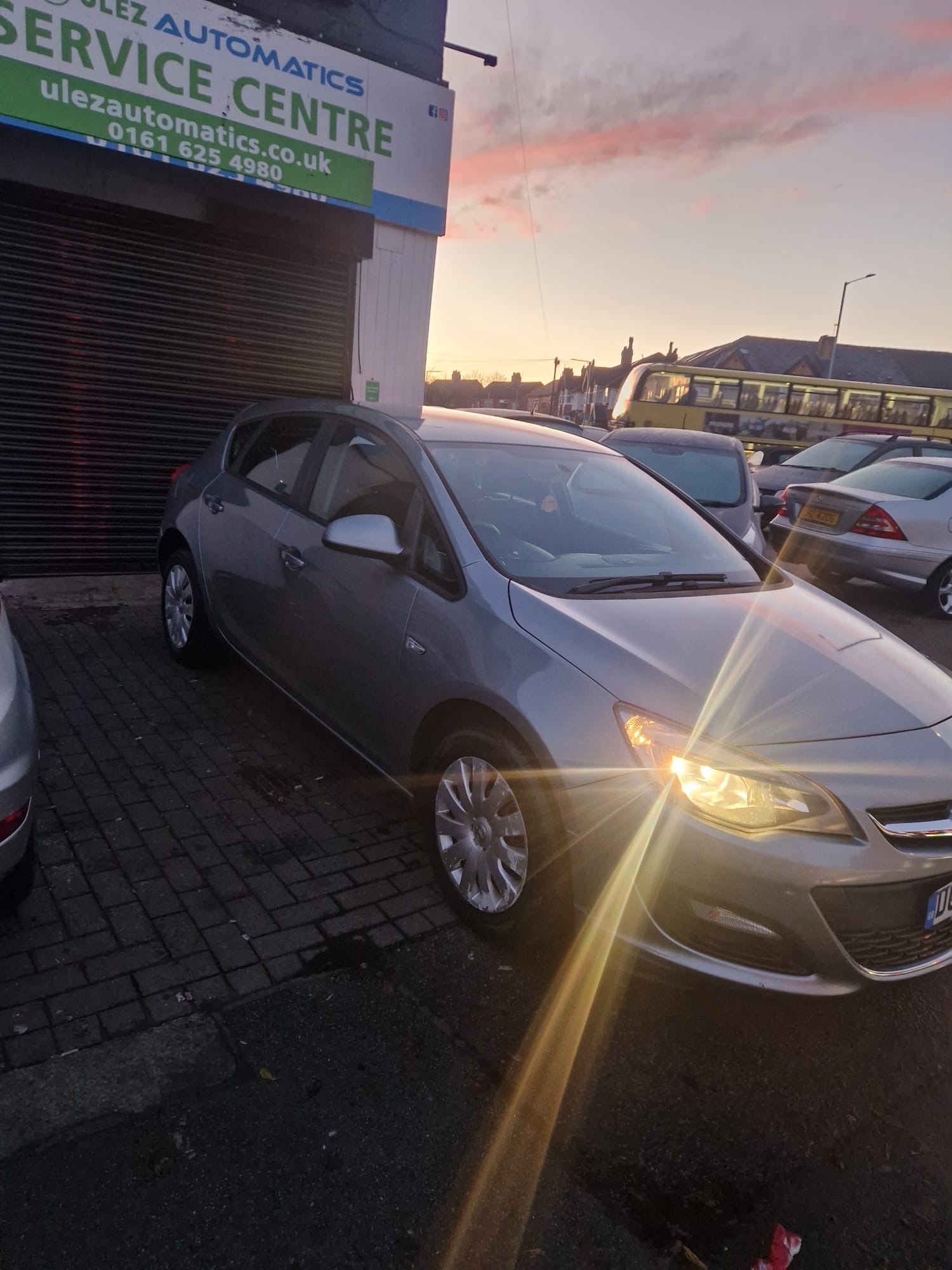 Used Vauxhall Astra 2013 for sale - 76960438: Photo 2