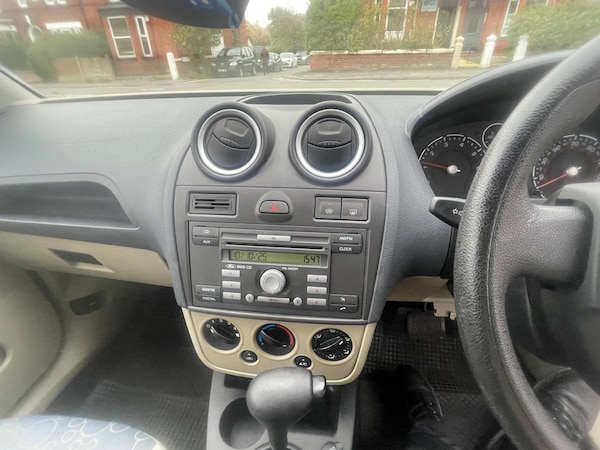 Used Ford Fiesta 2006 for sale - 76237389: Photo 17