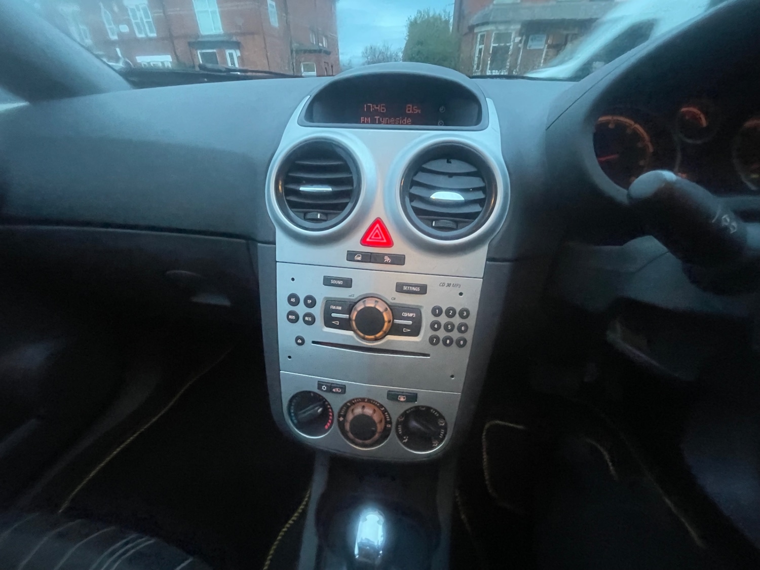 Used Vauxhall Corsa 2010 for sale - 77819973: Photo 19