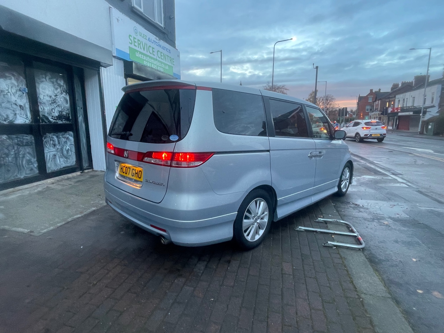 Used Honda Elysion 2018 for sale - 76438229: Photo 2