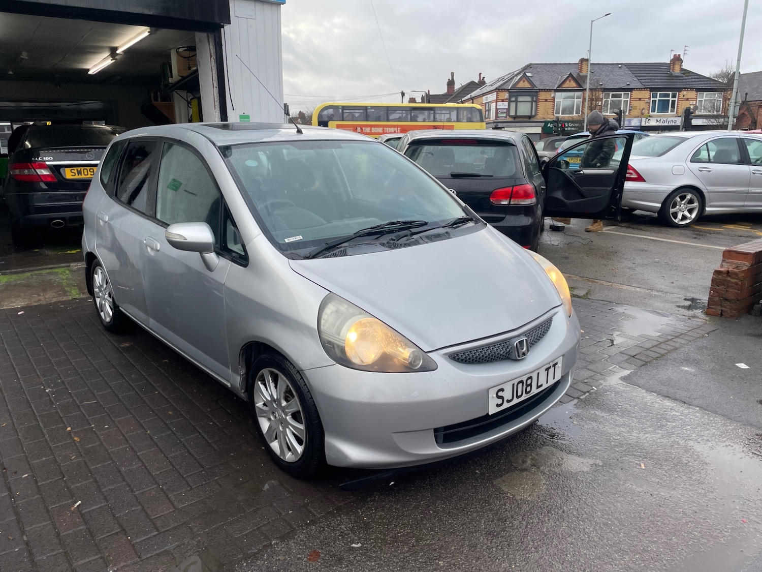 Used Honda Jazz 2008 for sale - 77176537: Photo 2