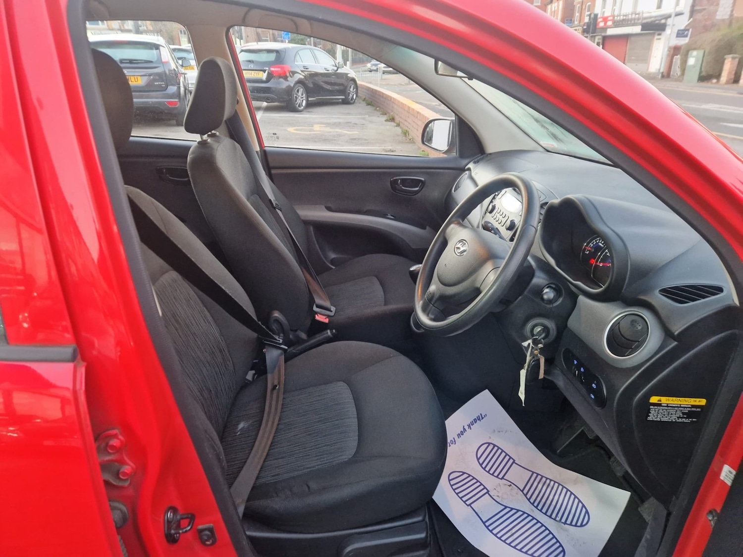 Used Hyundai i10 2011 for sale - 76618386: Photo 14