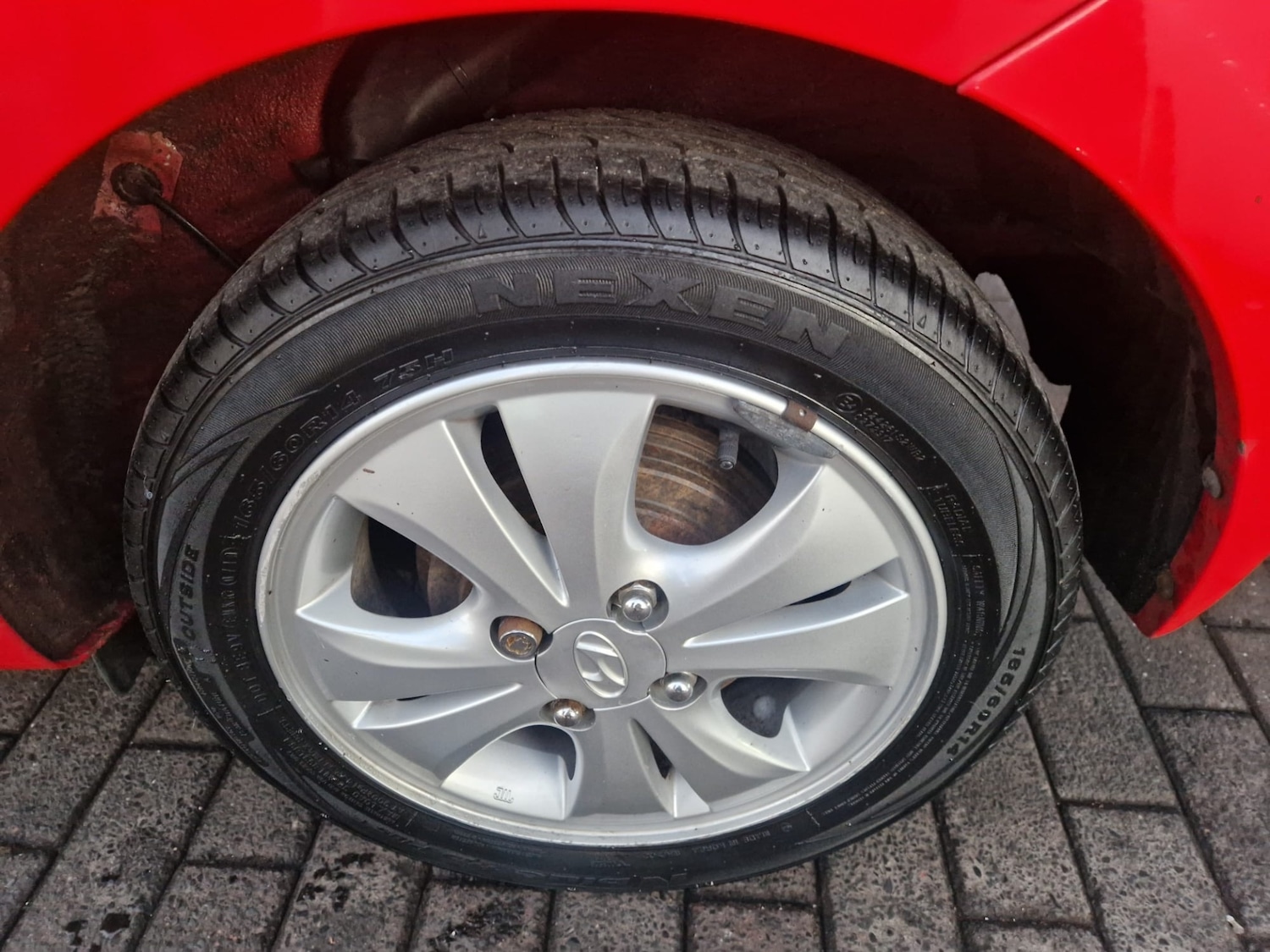 Used Hyundai i10 2011 for sale - 76618386: Photo 15