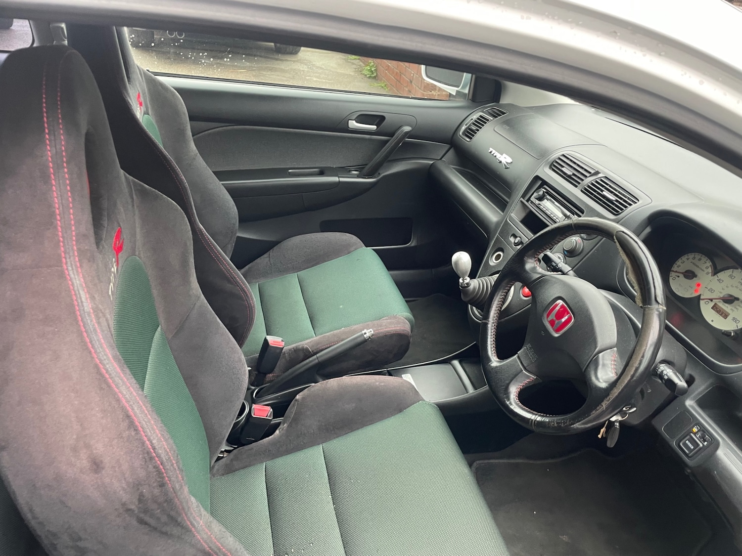 Used Honda Civic 2002 for sale - 76265799: Photo 20