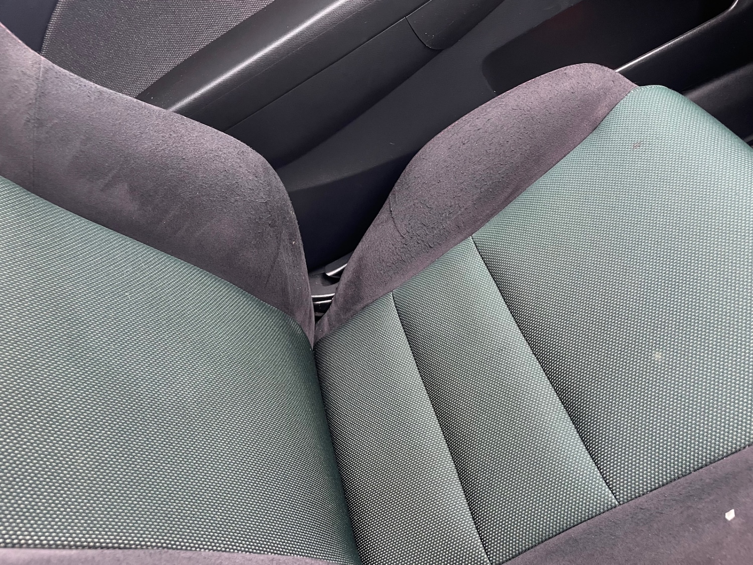 Used Honda Civic 2002 for sale - 76265799: Photo 24