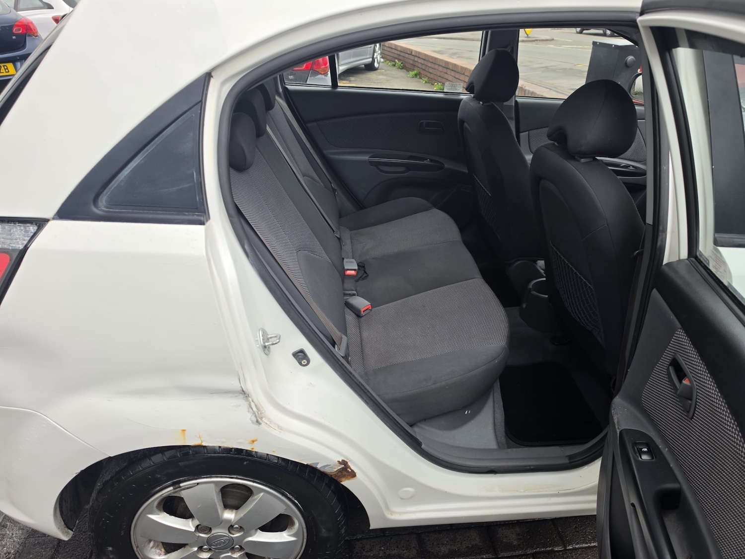 Used Kia Rio 2010 for sale - 78079377: Photo 2