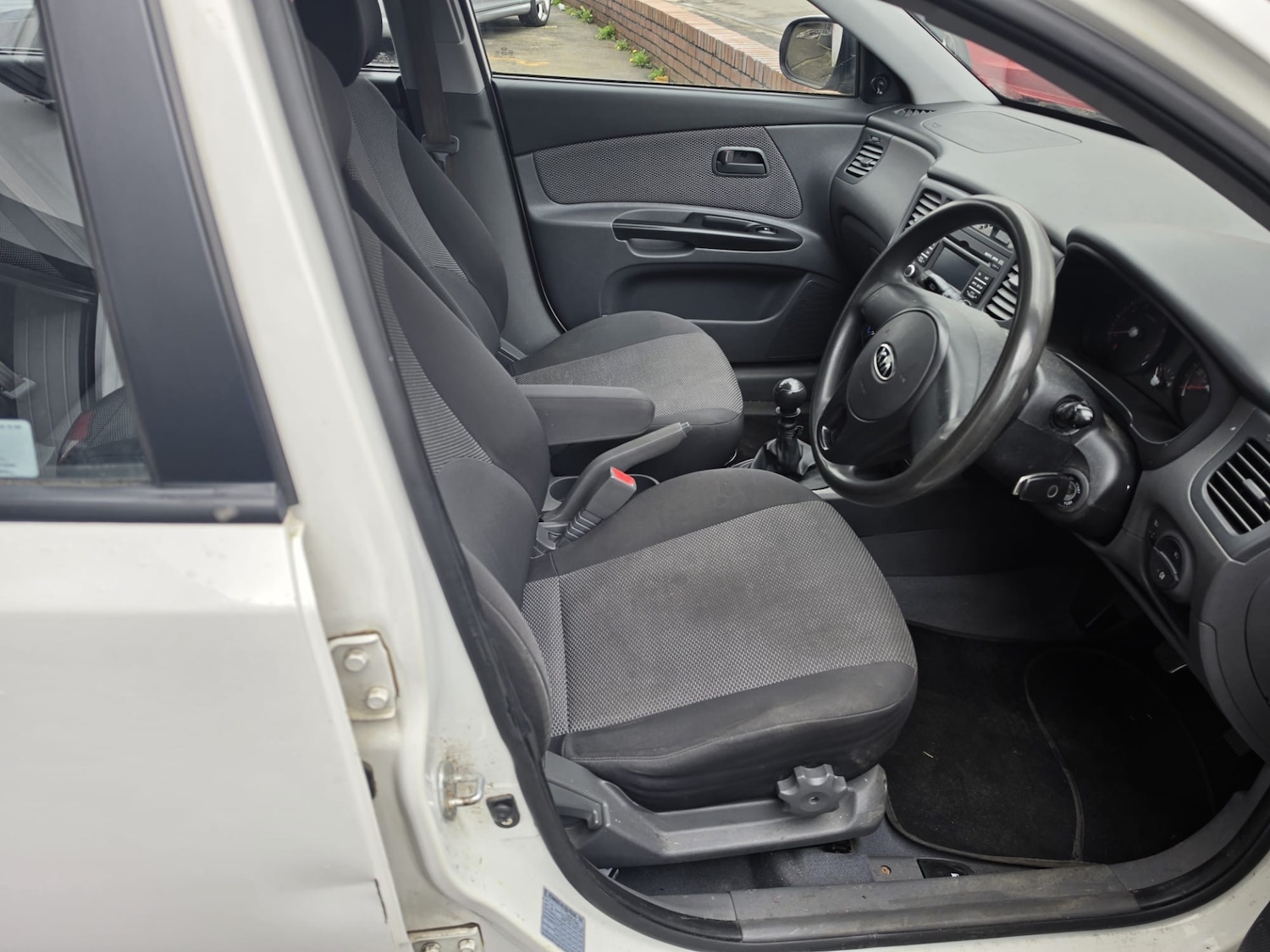 Used Kia Rio 2010 for sale - 78079377: Photo 9