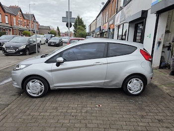 Used Ford Fiesta 2009 for sale - 79131704: Photo