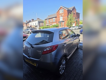 Used Mazda Mazda2 2010 for sale - 78428897: Photo