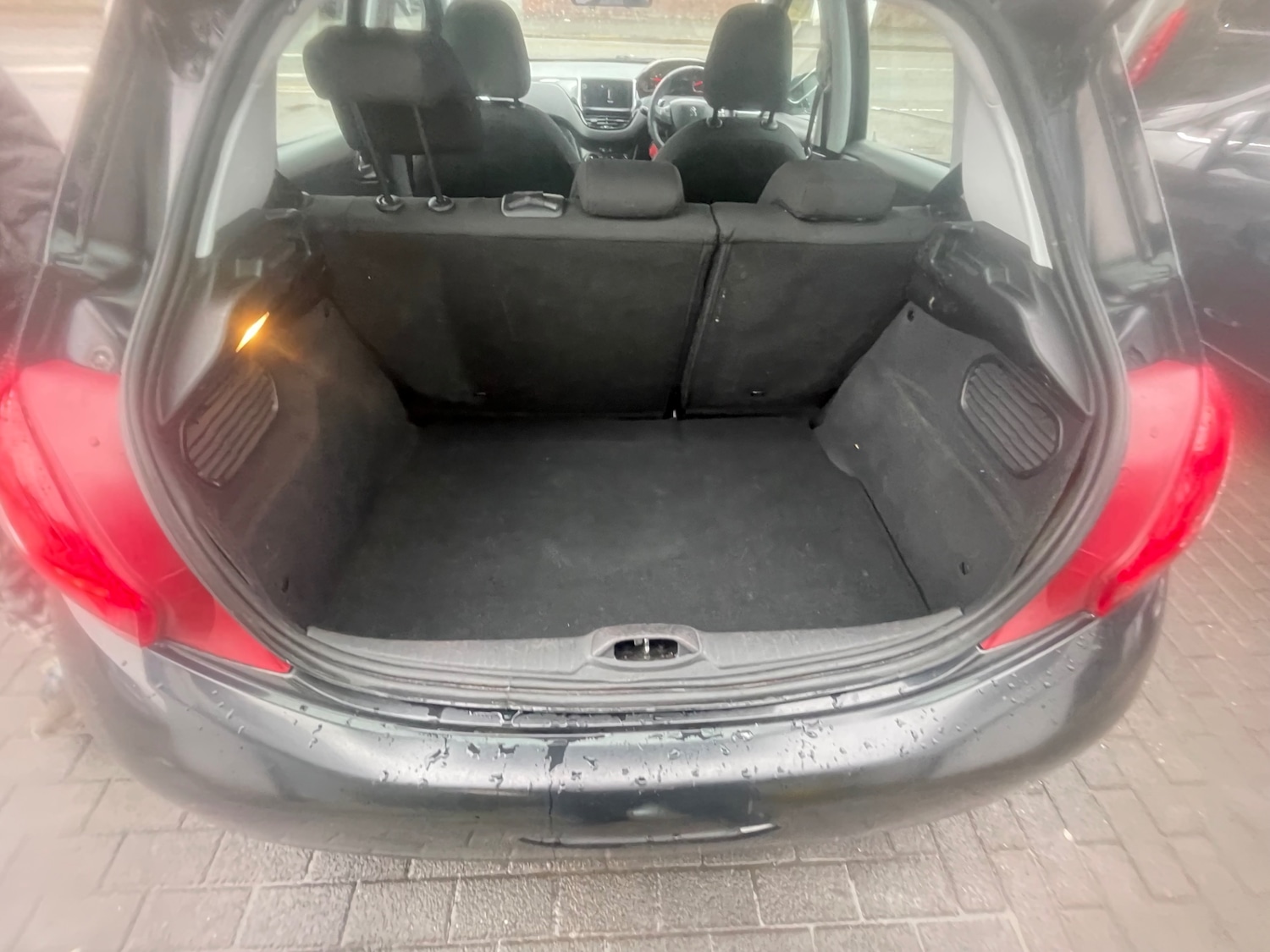 Used Peugeot 208 2015 for sale - 77274682: Photo 12