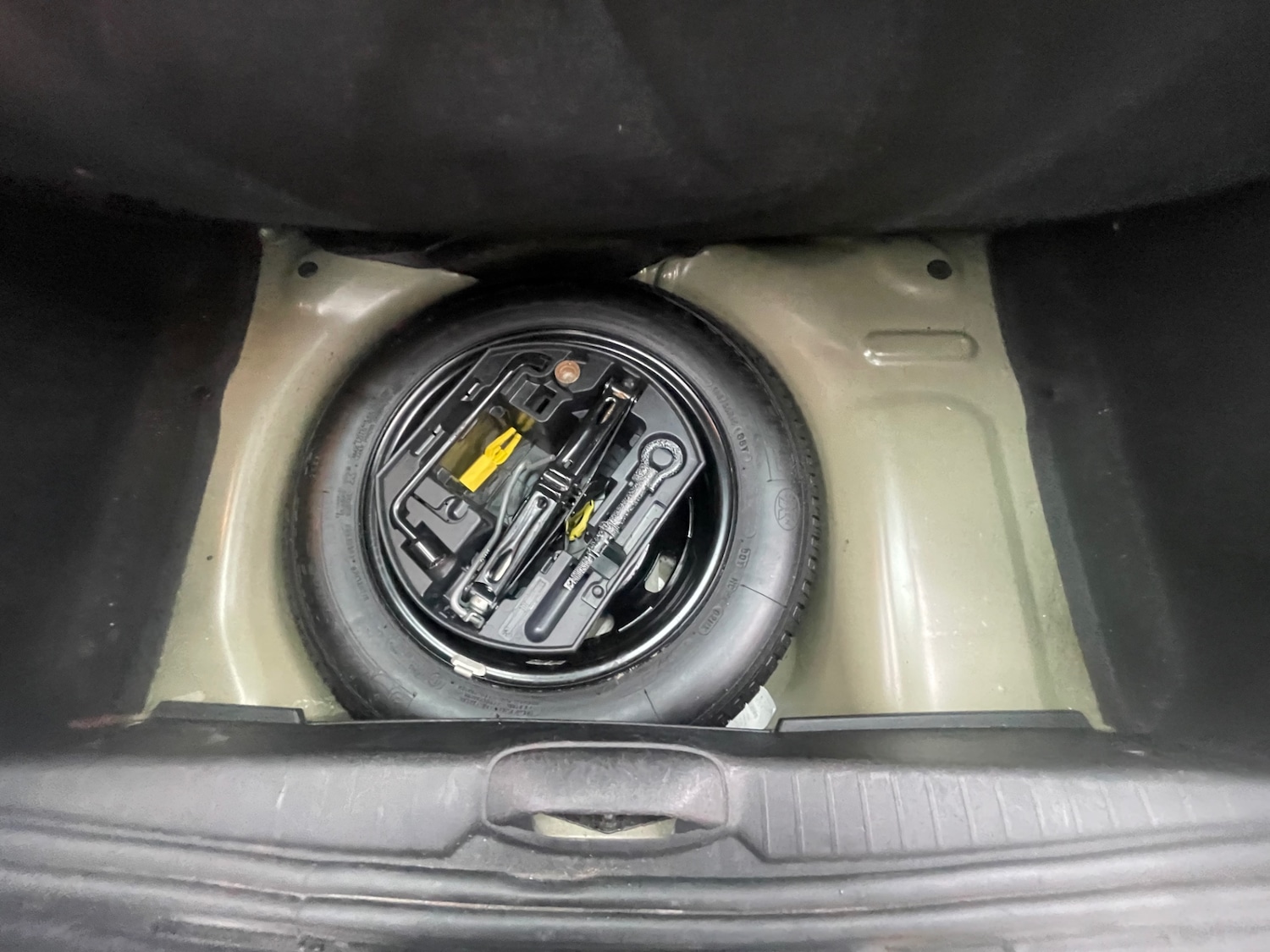 Used Peugeot 208 2015 for sale - 77274682: Photo 13