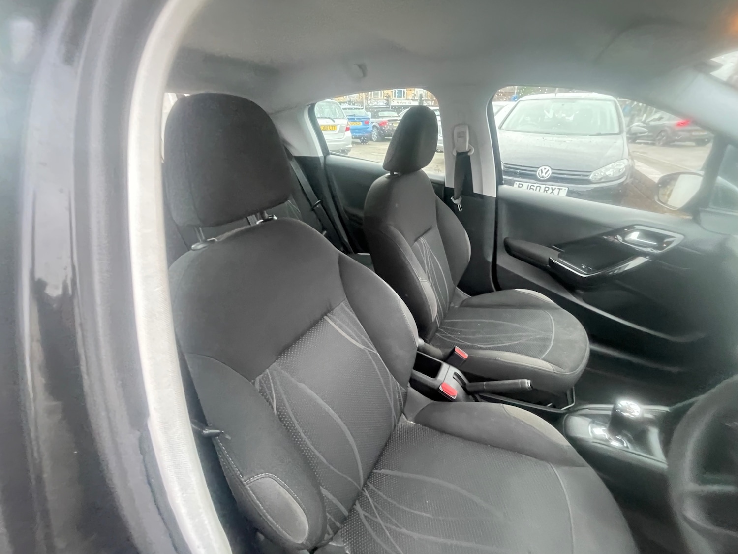 Used Peugeot 208 2015 for sale - 77274682: Photo 15