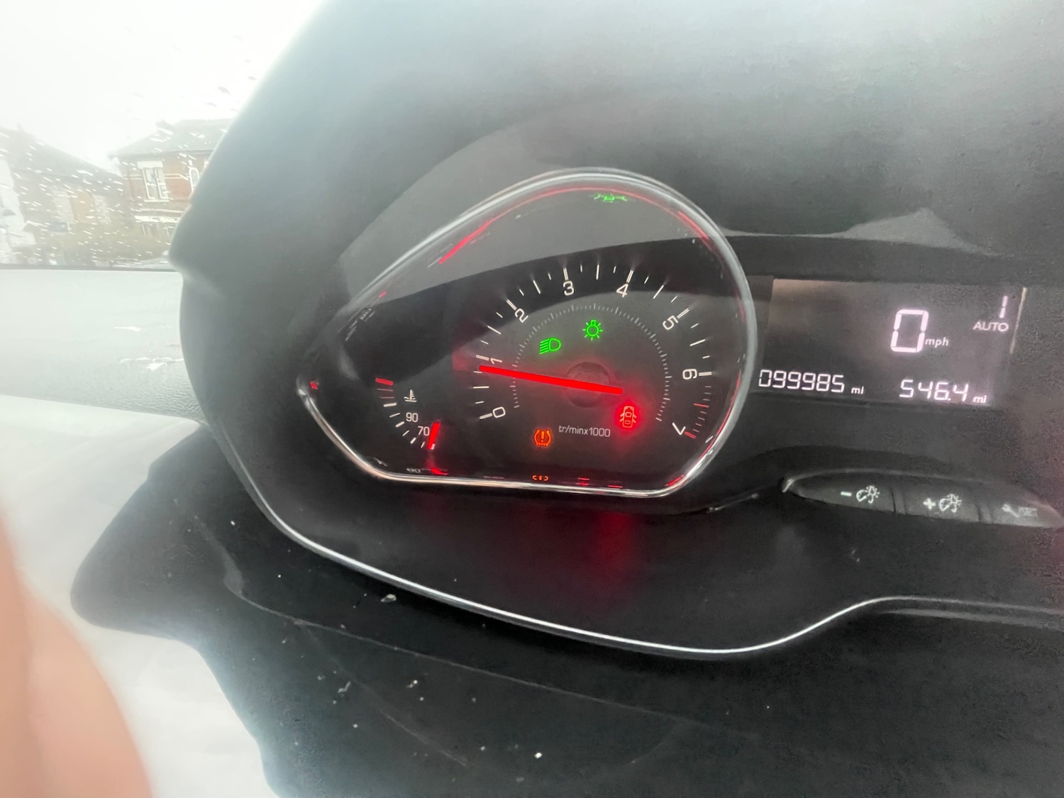 Used Peugeot 208 2015 for sale - 77274682: Photo 18