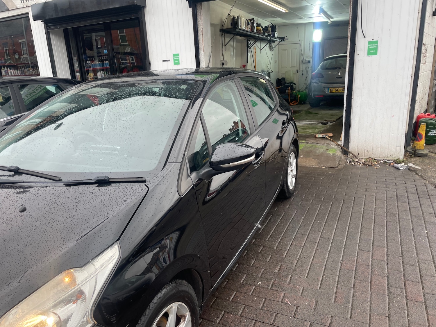 Used Peugeot 208 2015 for sale - 77274682: Photo 3