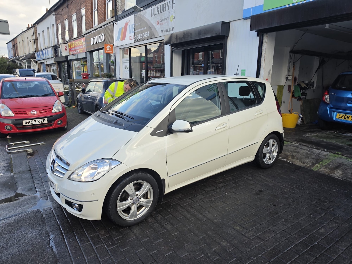 Used Mercedes-Benz A-Class 2011 for sale - 78084371: Photo 10