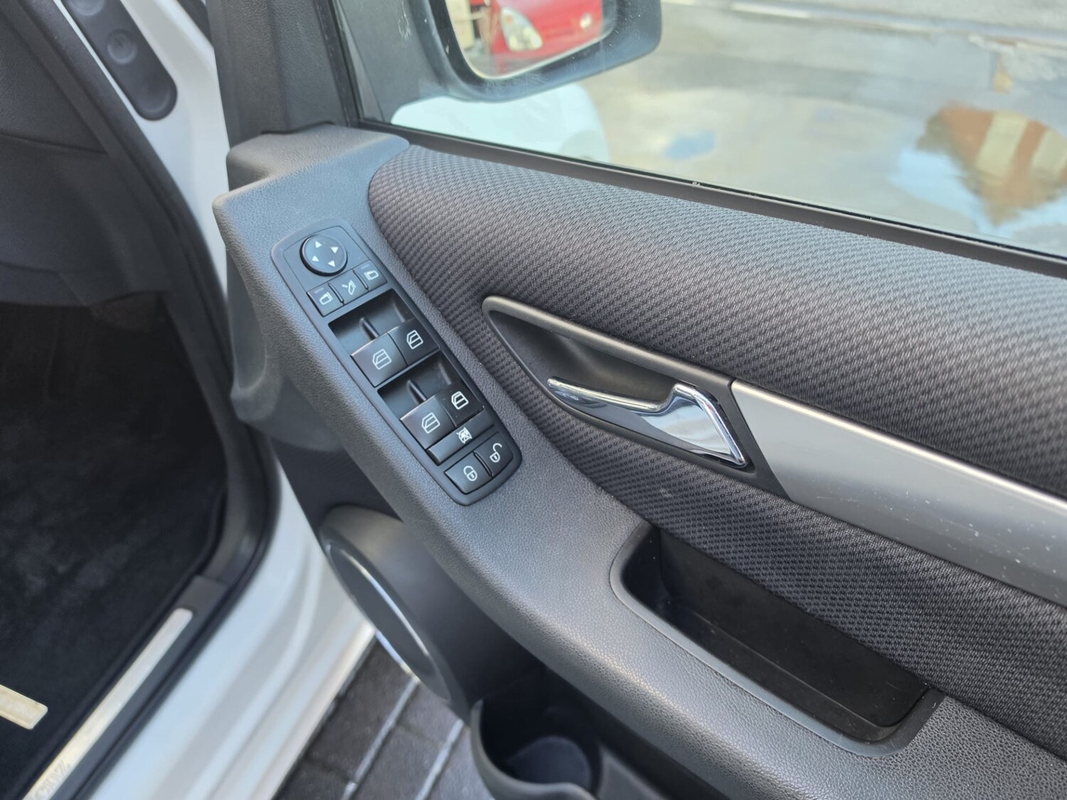 Used Mercedes-Benz A-Class 2011 for sale - 78084371: Photo 32