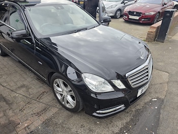 Used Mercedes-Benz E Class 2011 for sale - 78276699: Photo