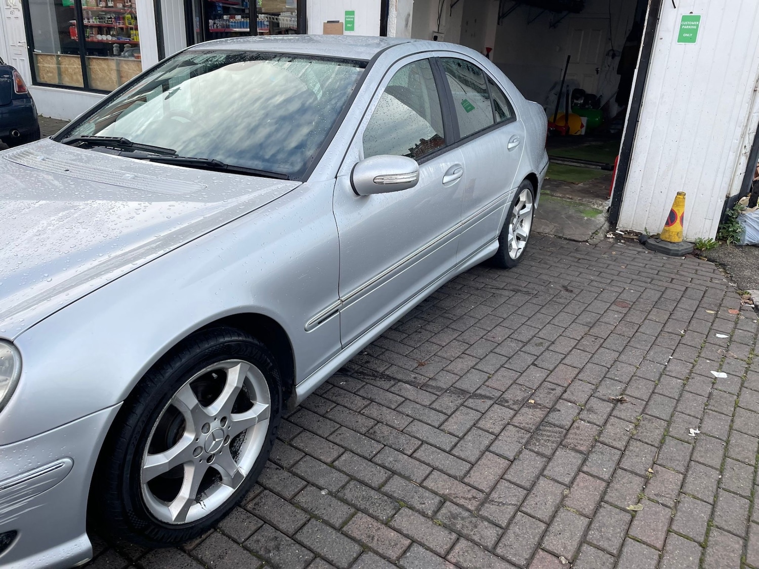 Used Mercedes-Benz C Class 2006 for sale - 76885285: Photo 10