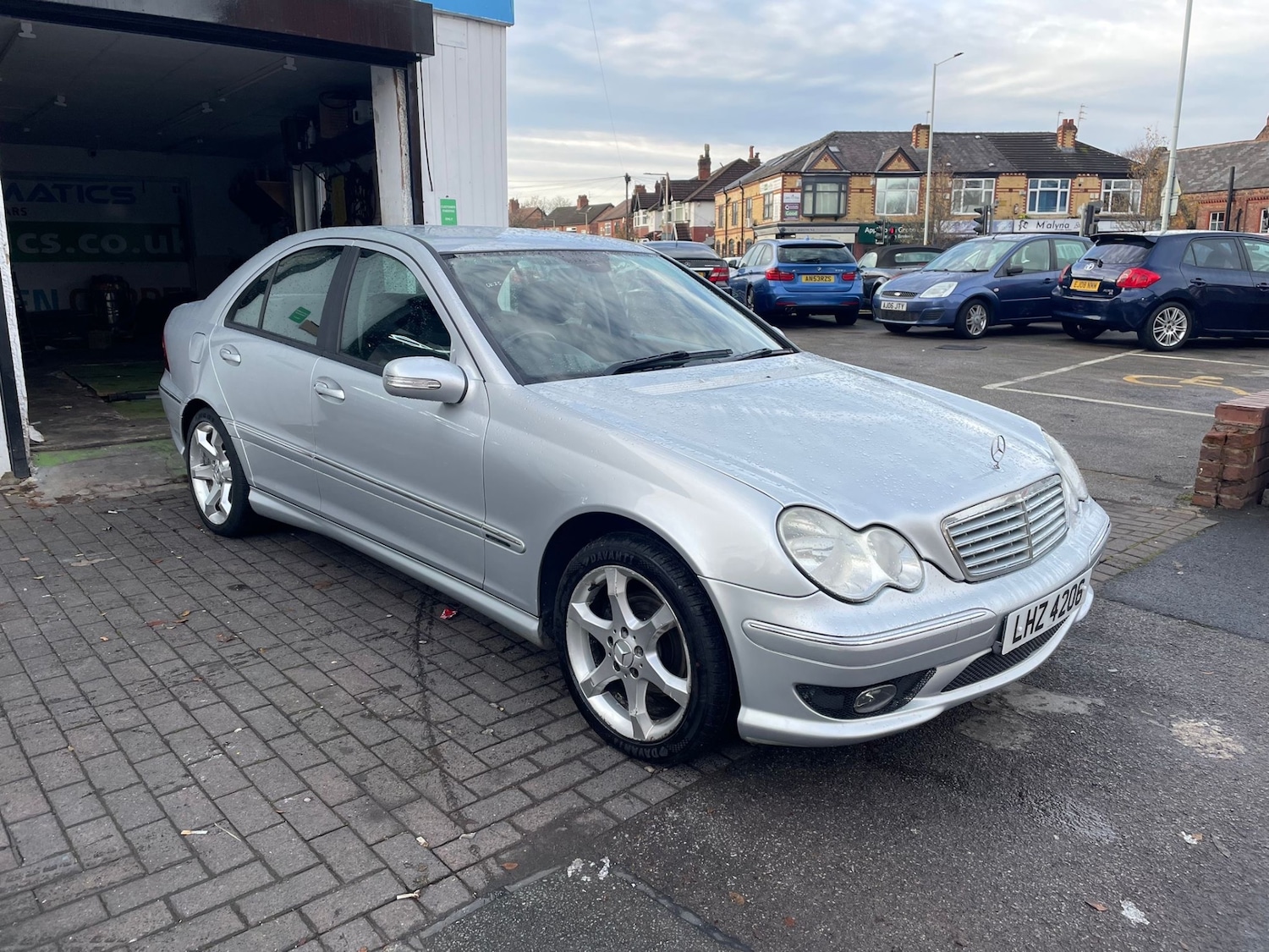 Used Mercedes-Benz C Class 2006 for sale - 76885285: Photo 2