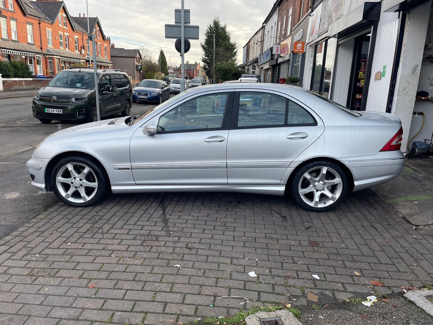 Used Mercedes-Benz C Class 2006 for sale - 76885285: Photo 8