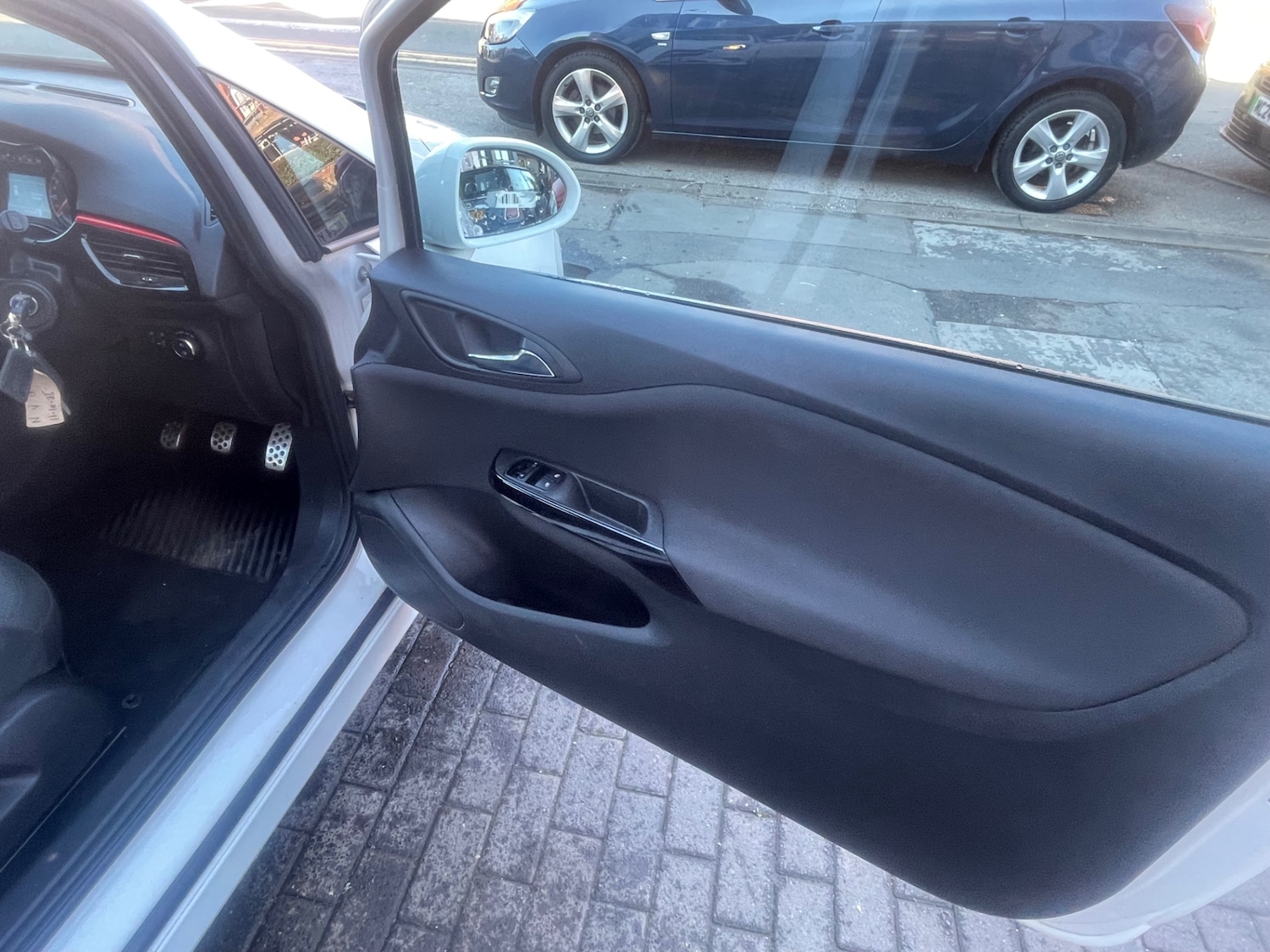 Used Vauxhall Corsa 2016 for sale - 77668440: Photo 23