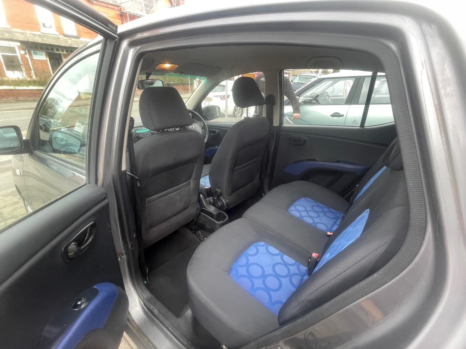 Used Hyundai i10 2010 for sale - 77663543: Photo 11