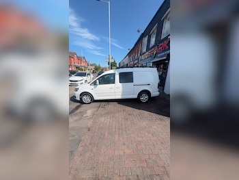 Used Volkswagen Caddy Maxi 2015 for sale - 79186334: Photo