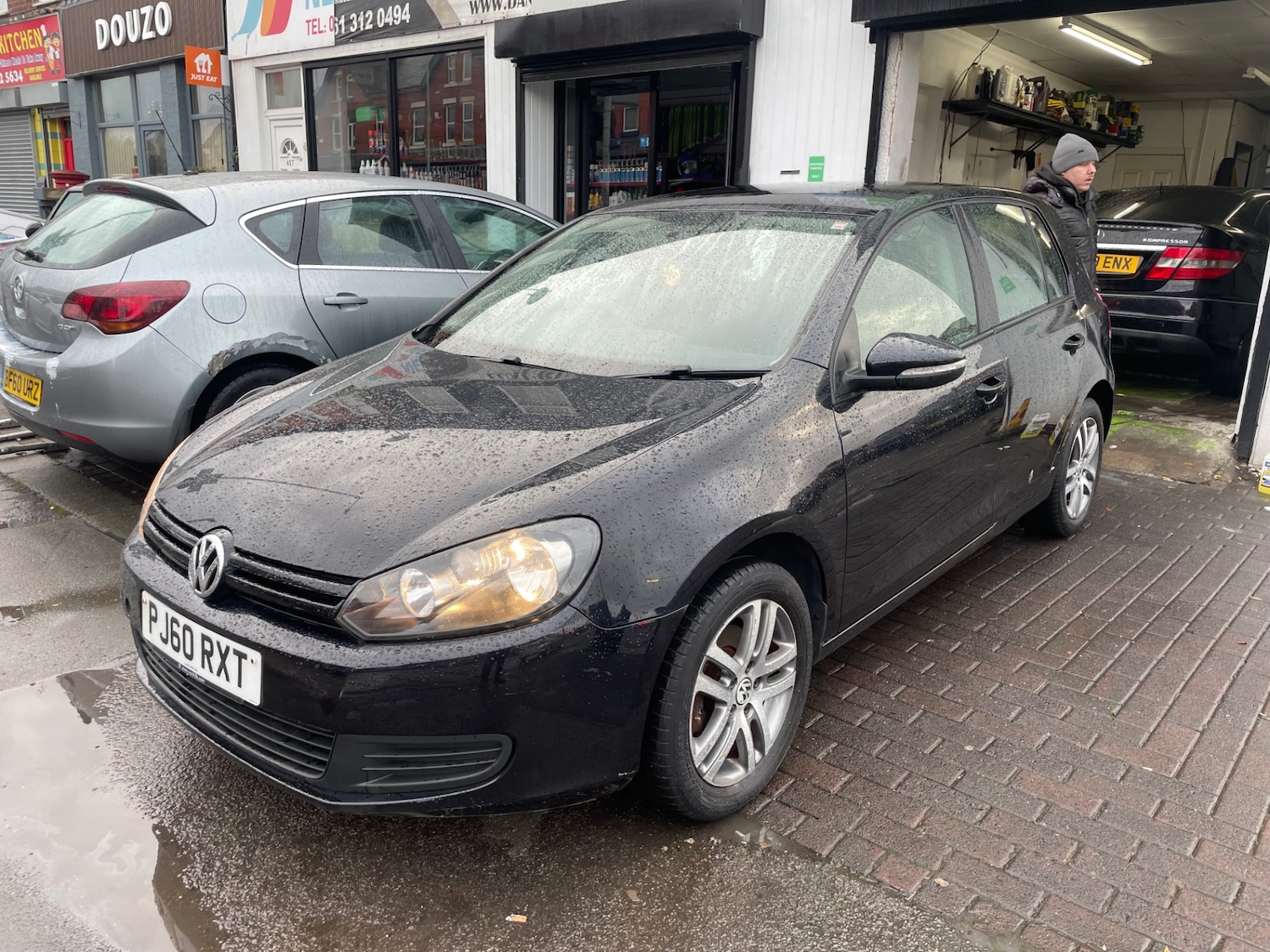 Used Volkswagen Golf 2011 for sale - 77176539: Photo 2
