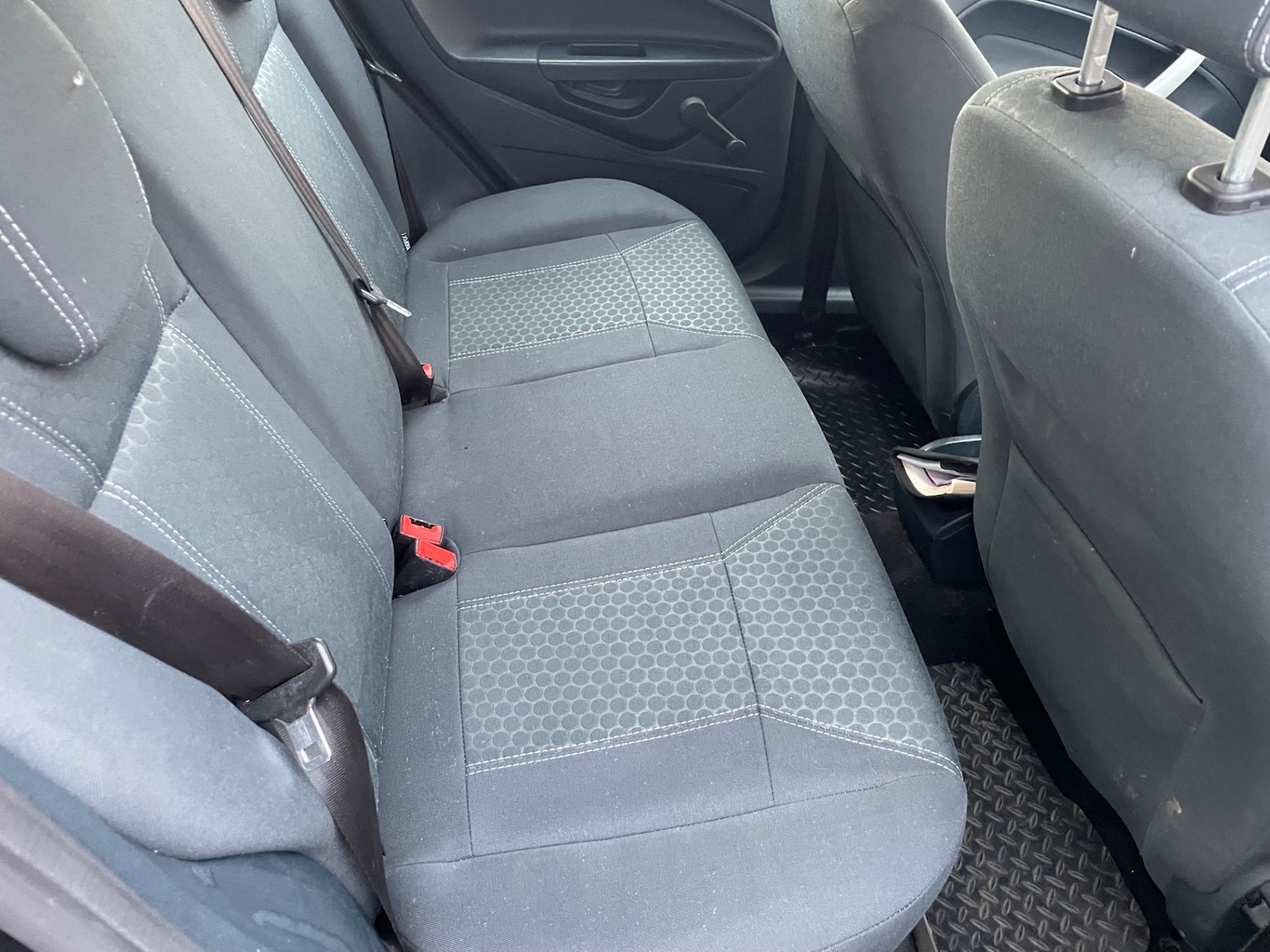 Used Ford Fiesta 2012 for sale - 77092121: Photo 13