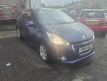 Used Peugeot 208 2014 for sale - 78633752: Photo