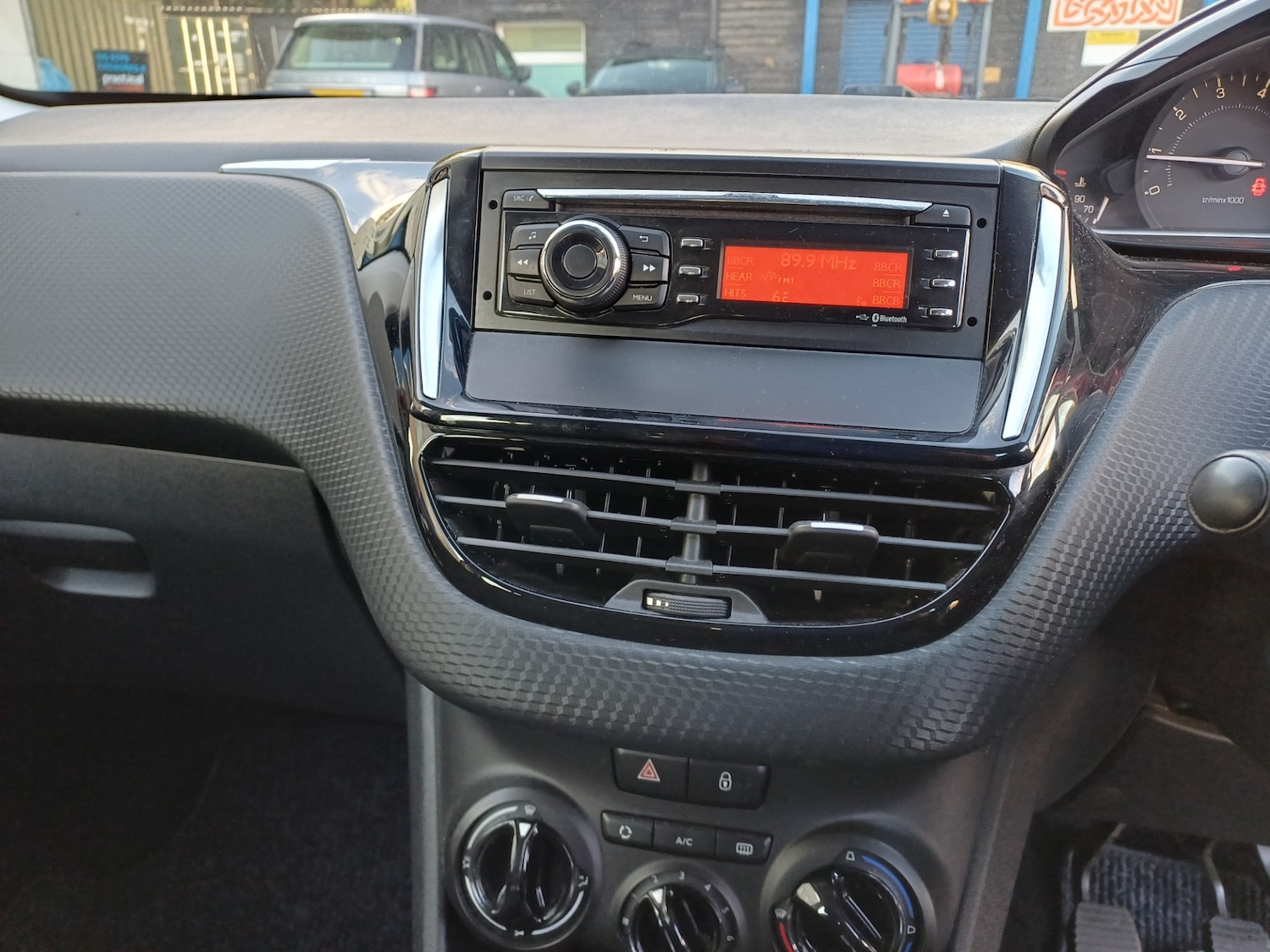 Used Peugeot 208 2016 for sale - 77793020: Photo 10