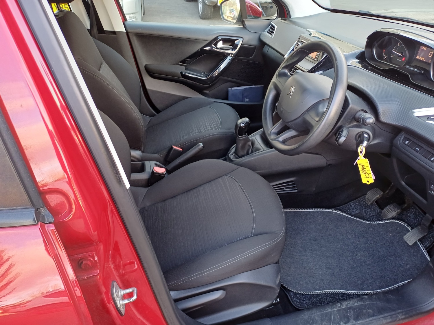 Used Peugeot 208 2016 for sale - 77793020: Photo 12