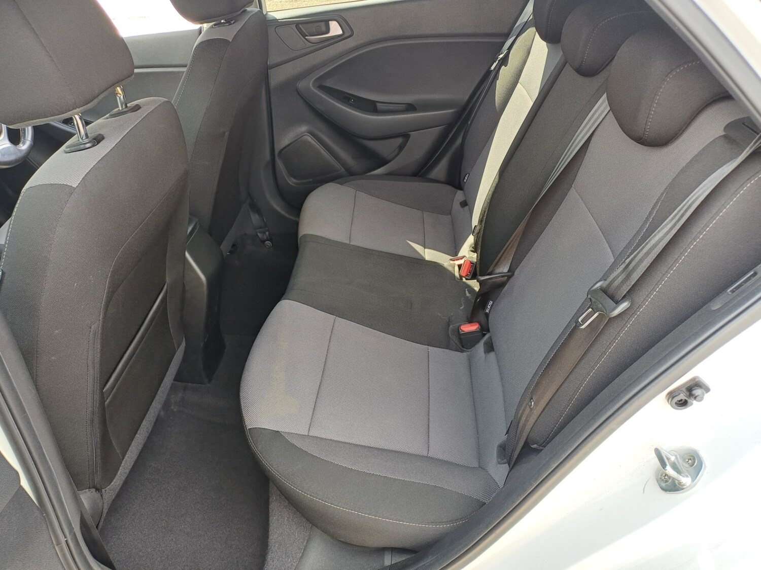 Used Hyundai i20 2019 for sale - 78162048: Photo 15