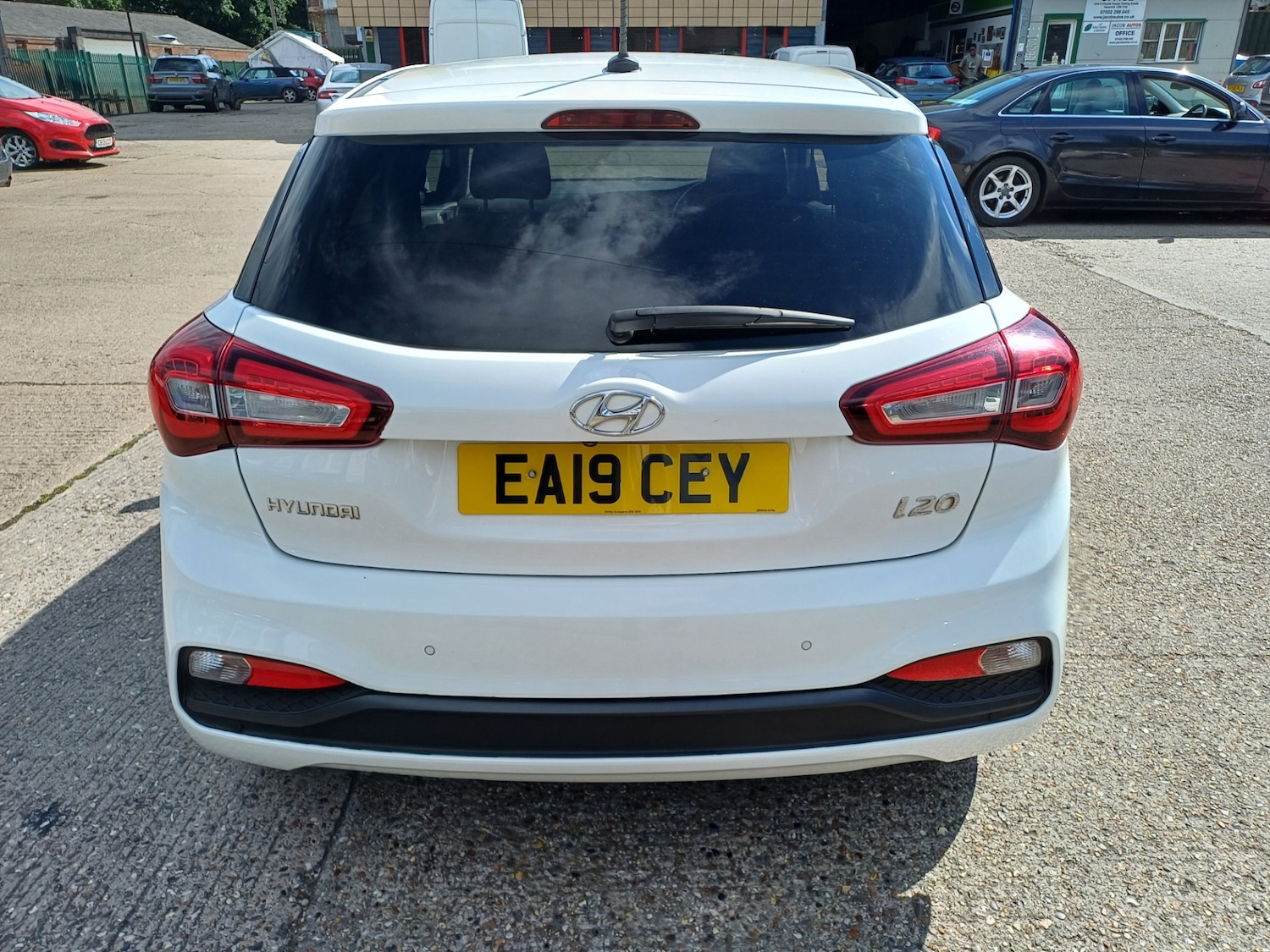 Used Hyundai i20 2019 for sale - 78162048: Photo 4