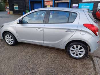 Used Hyundai i20 2013 for sale - 73767777: Photo