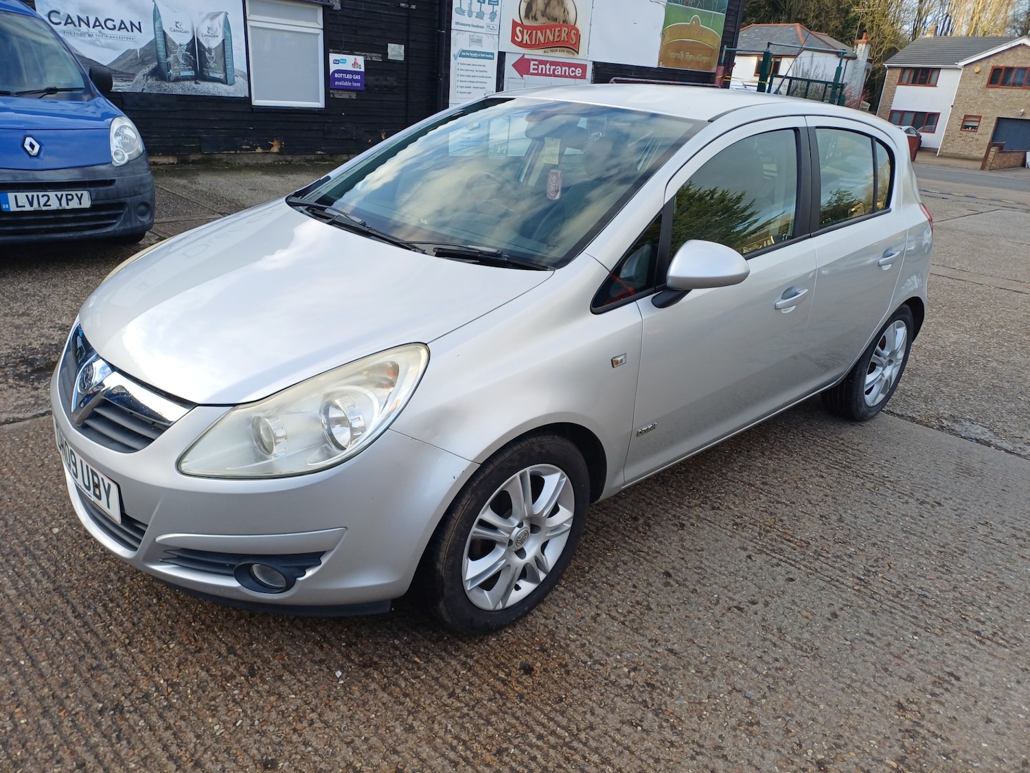 Used Vauxhall Corsa 2009 for sale - 77736960: Photo 2