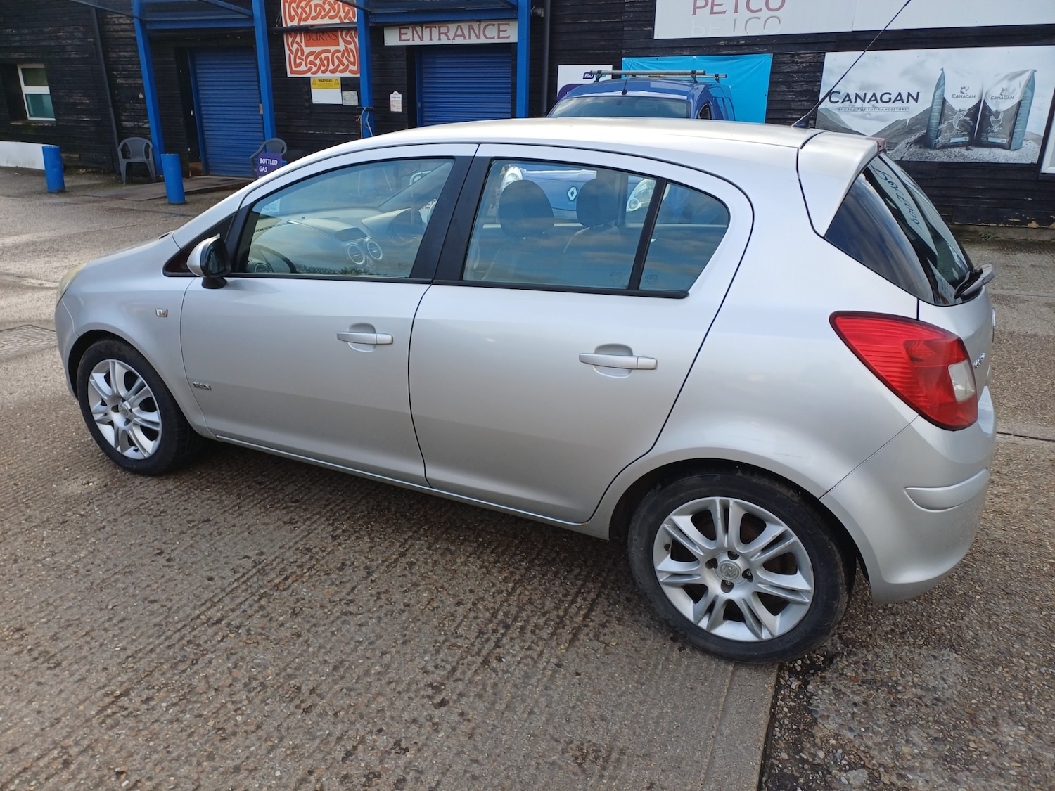 Used Vauxhall Corsa 2009 for sale - 77736960: Photo 6