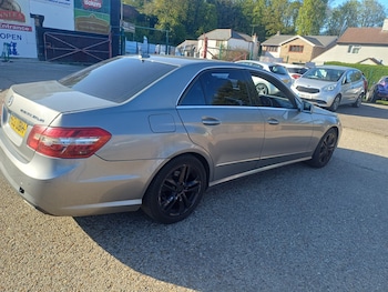 Used Mercedes-Benz E Class 2013 for sale - 78352739: Photo
