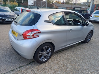 Used Peugeot 208 2012 for sale - 76521193: Photo