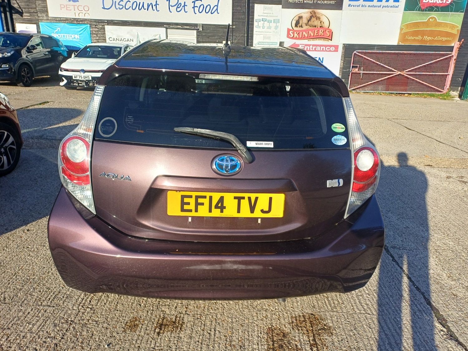 Used Toyota Aqua 2025 for sale - 76380383: Photo 2