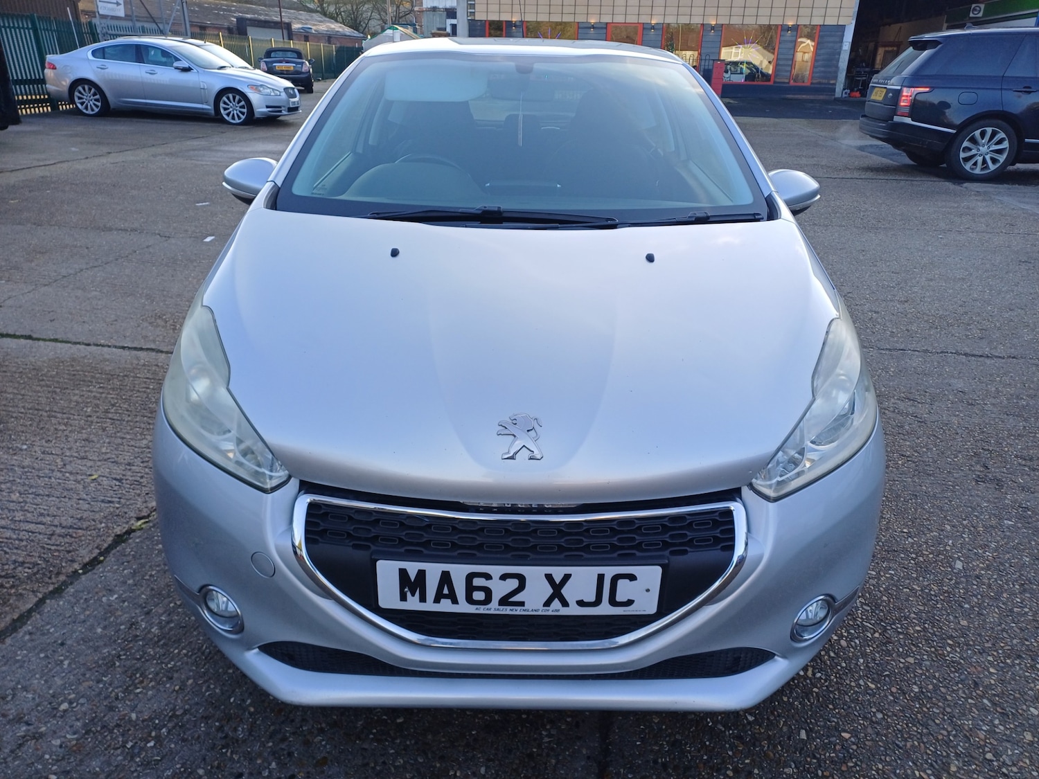 Used Peugeot 208 2012 for sale - 77213040: Photo 11