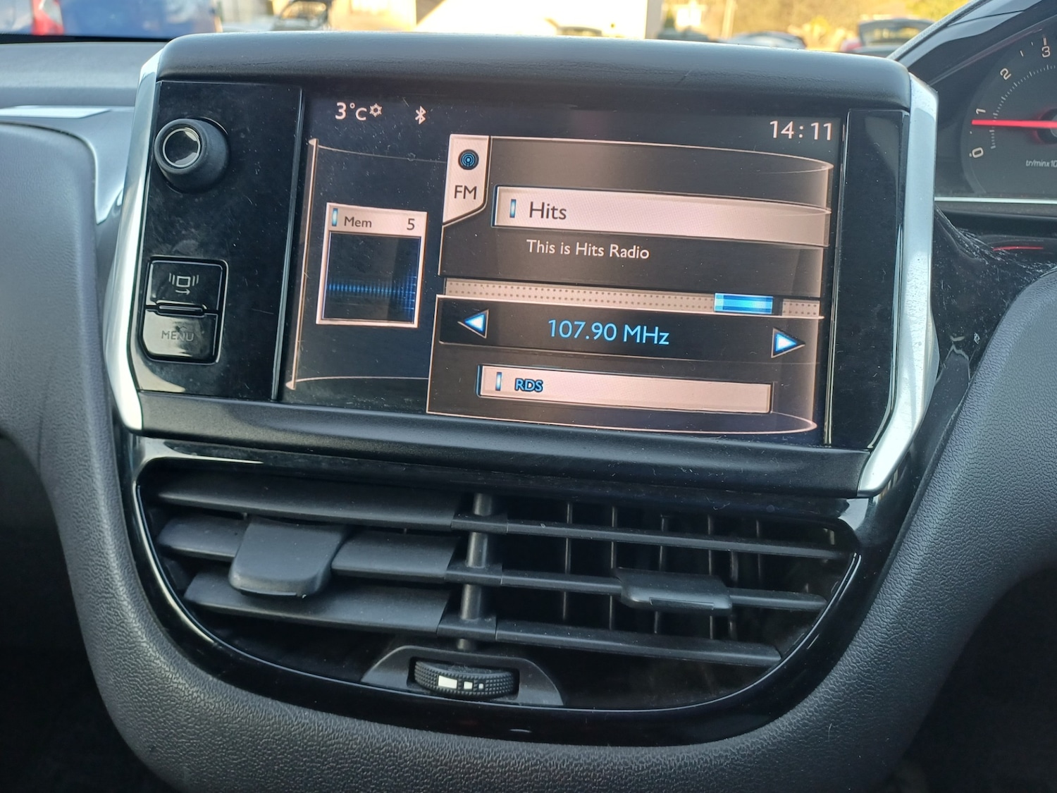 Used Peugeot 208 2012 for sale - 77213040: Photo 5