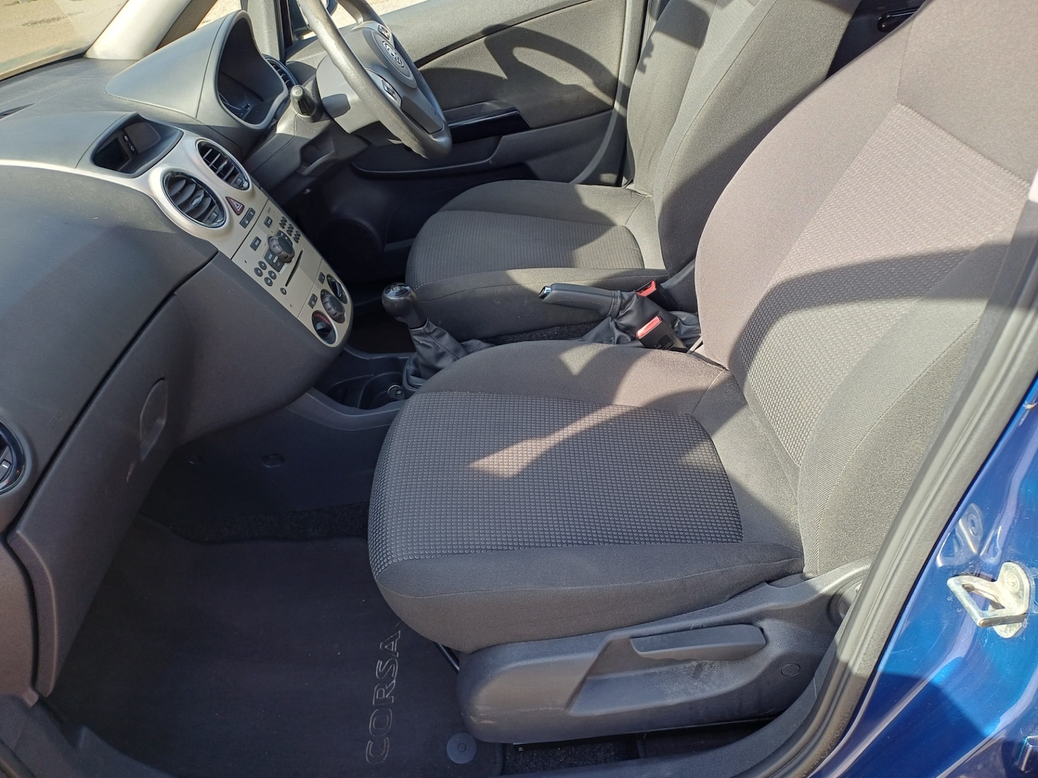 Used Vauxhall Corsa 2009 for sale - 77736969: Photo 8