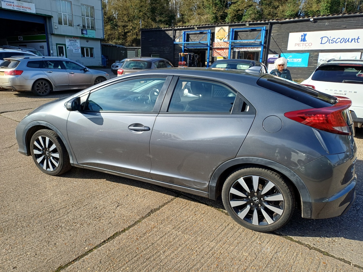 Used Honda Civic 2013 for sale - 77736947: Photo 4