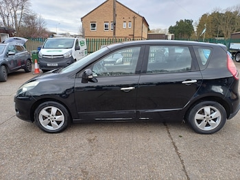 Renault - Scenic