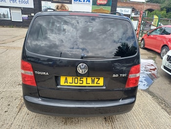 Used Volkswagen Touran 2005 for sale - 75343357: Photo