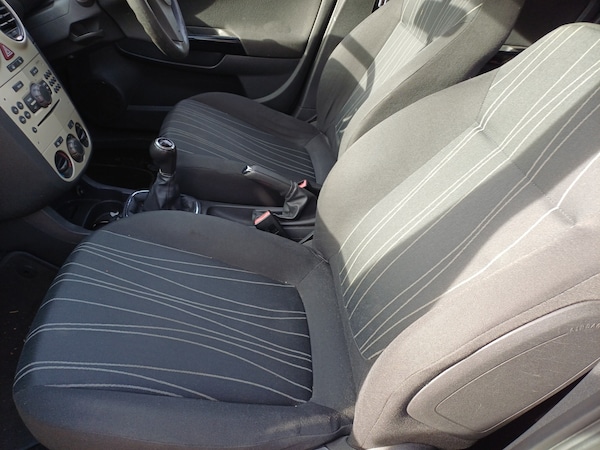 Used Vauxhall Corsa 2007 for sale - 76178124: Photo 10